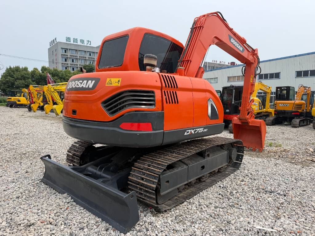 Doosan DX 75-9 C Midigraafmachines 7t - 12t