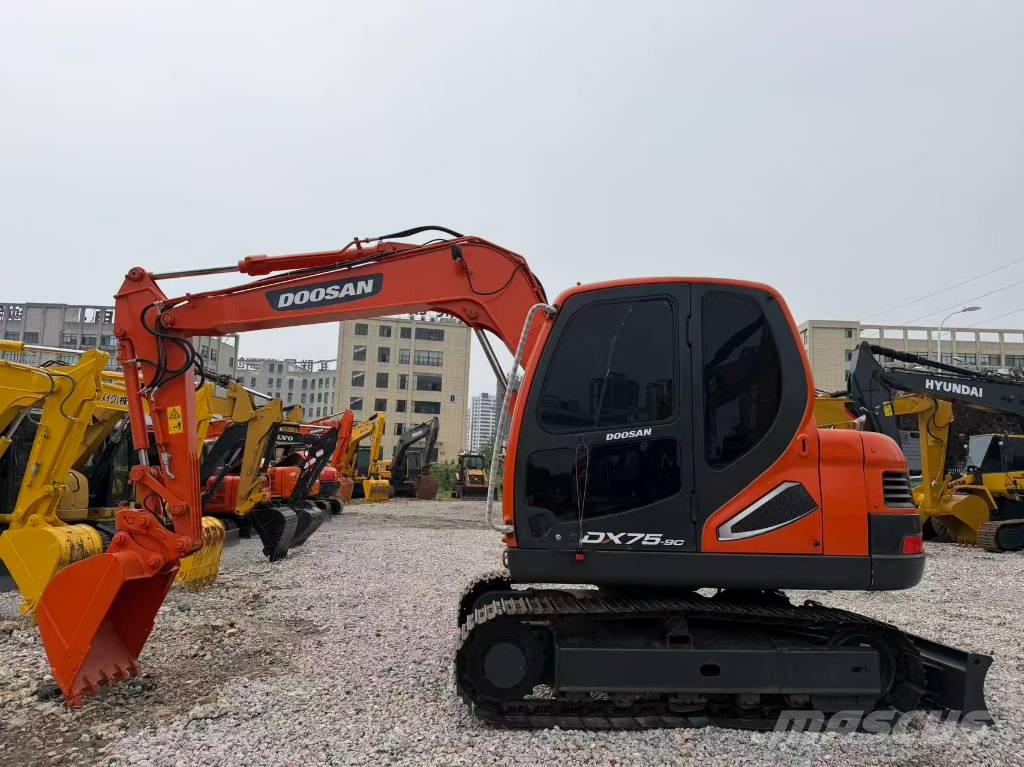 Doosan DX 75-9 C Midigraafmachines 7t - 12t