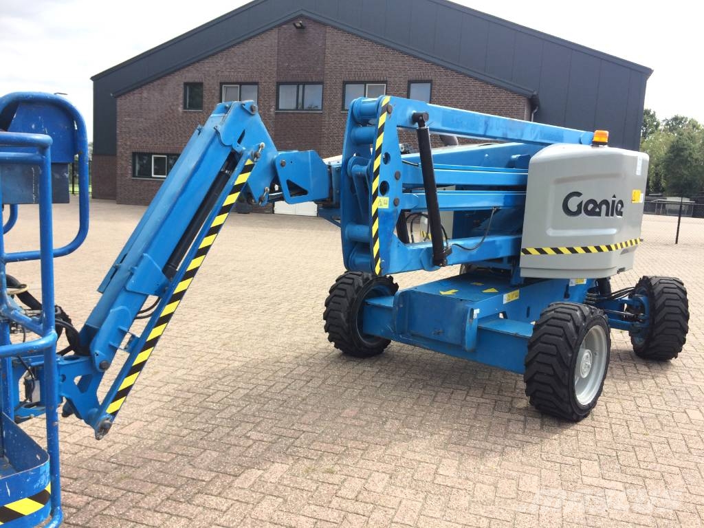 Genie Z 45/25 J Bomlifte med knækarm