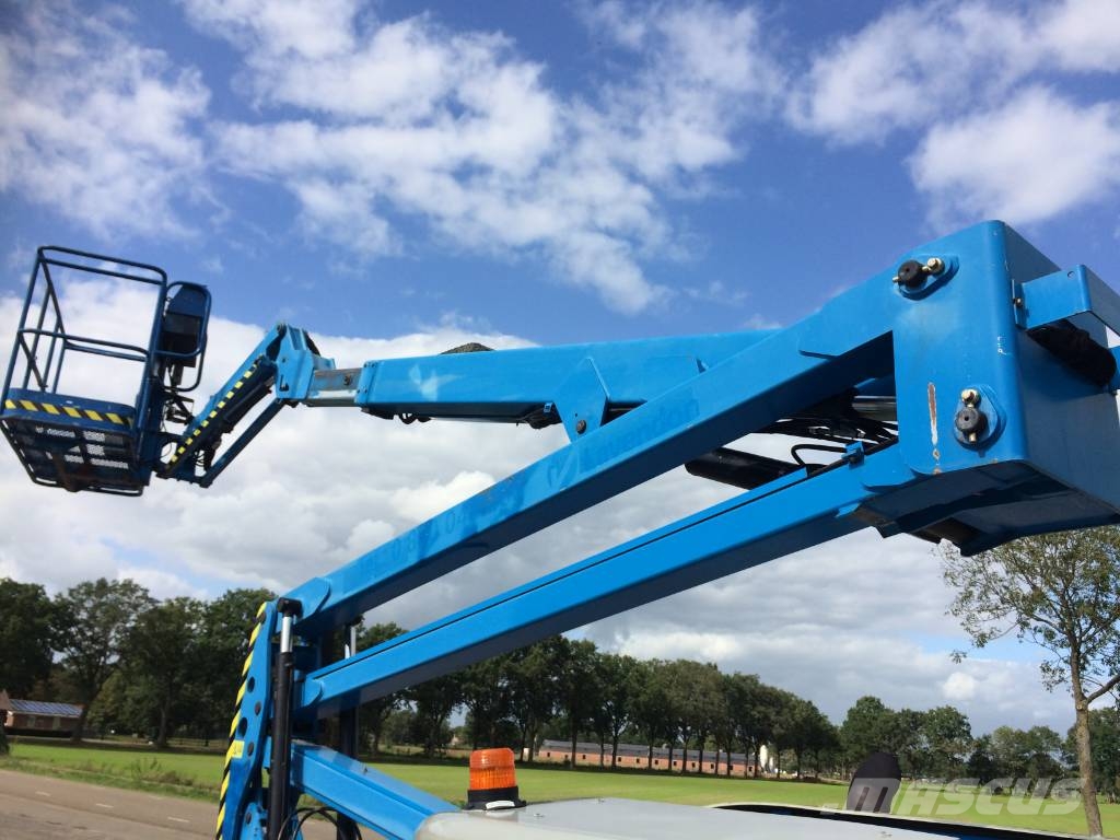 Genie Z 45/25 J Bomlifte med knækarm
