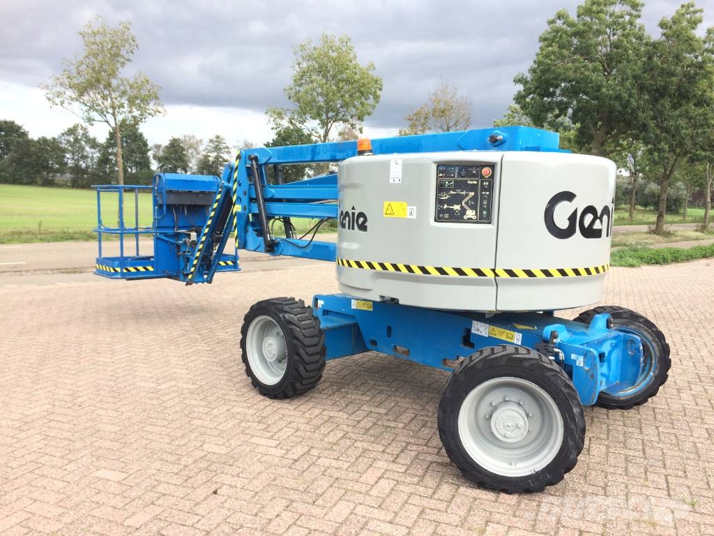 Genie Z 45/25 J Bomlifte med knækarm