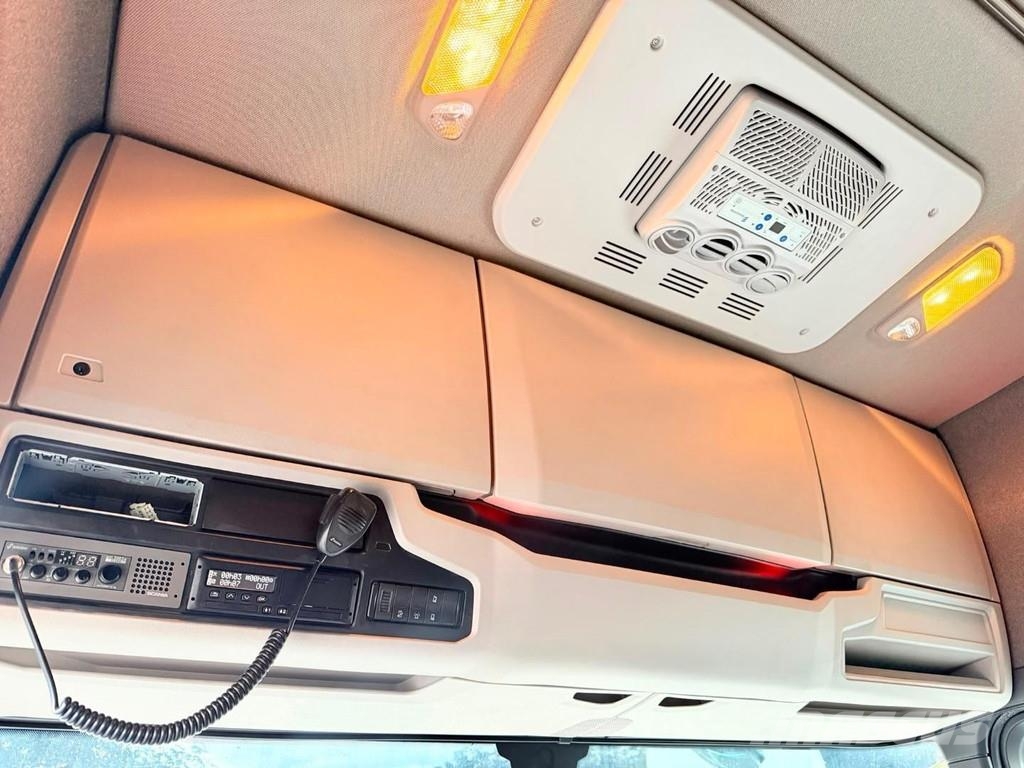 Scania R580 full air, Retarder, hydrauliek Cavalos mecânicos