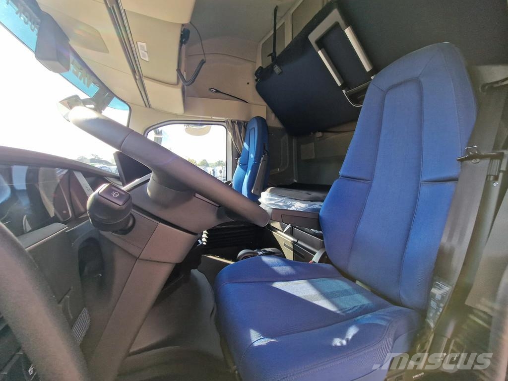 Volvo FH 13.500 Globetrotter XL 4x2 - NEW - Full spec - Vlačilci