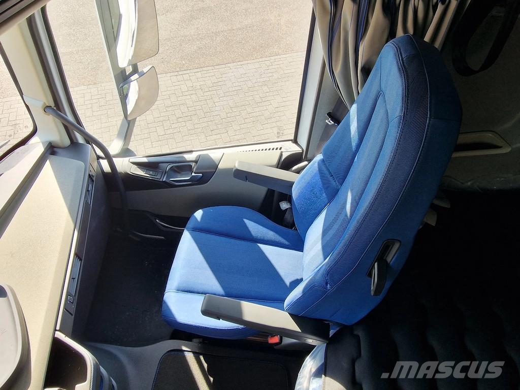Volvo FH 13.500 Globetrotter XL 4x2 - NEW - Full spec - Vlačilci
