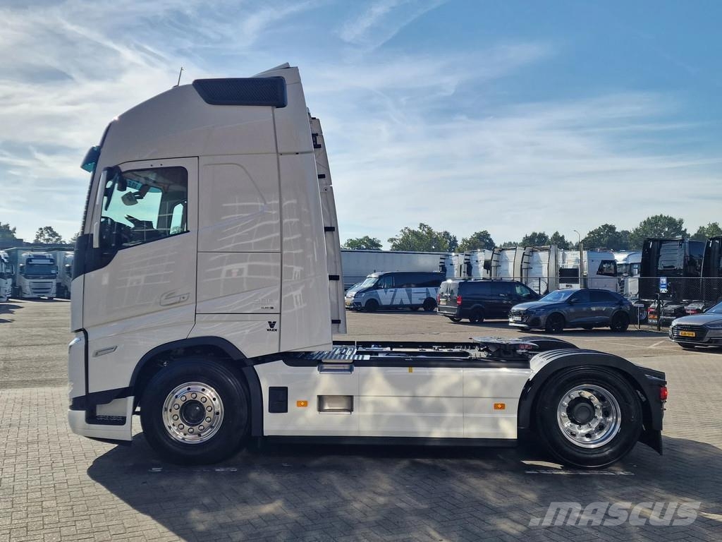 Volvo FH 13.500 Globetrotter XL 4x2 - NEW - Full spec - Vlačilci