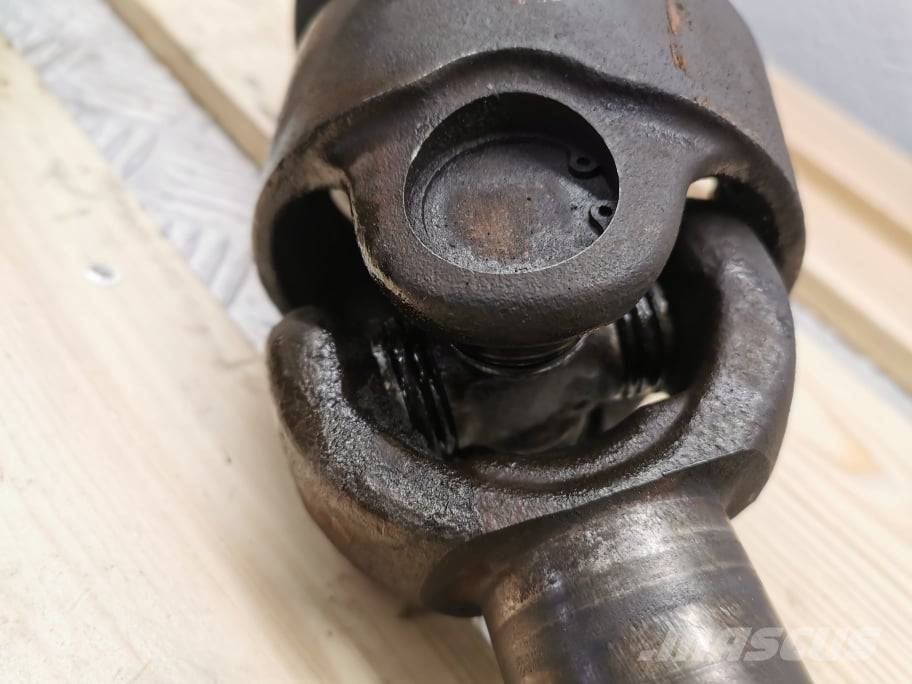 Manitou MLT 628 {Clark-Hurth} axle Axles