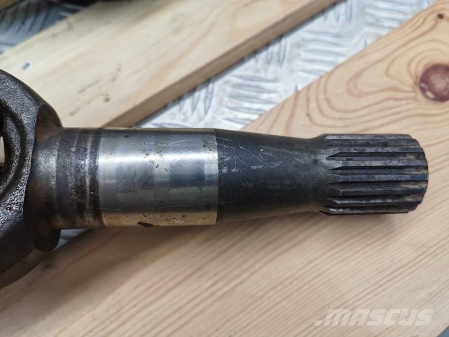Manitou MLT 628 {Clark-Hurth} axle Axles