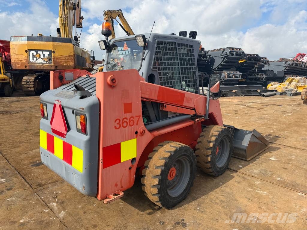 Bobcat 763 high flow Skid steer mini nakladalci