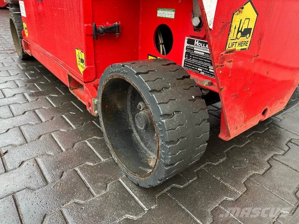 Holland Lift Ecostar HL-9710 Nůžková zvedací plošina