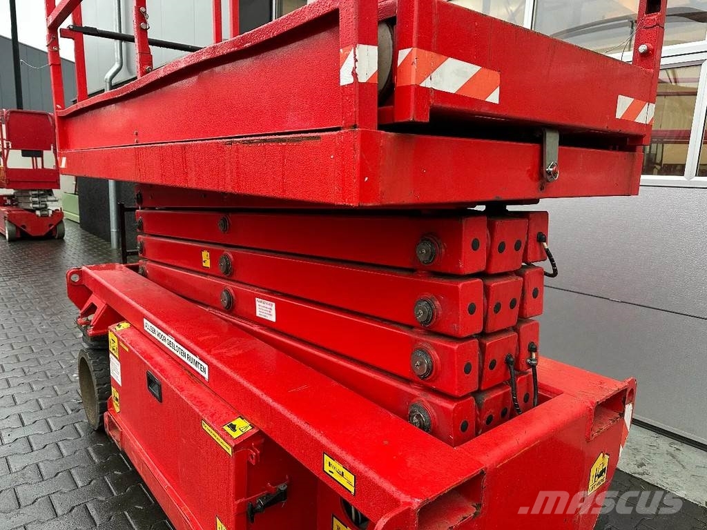 Holland Lift Ecostar HL-9710 Nůžková zvedací plošina