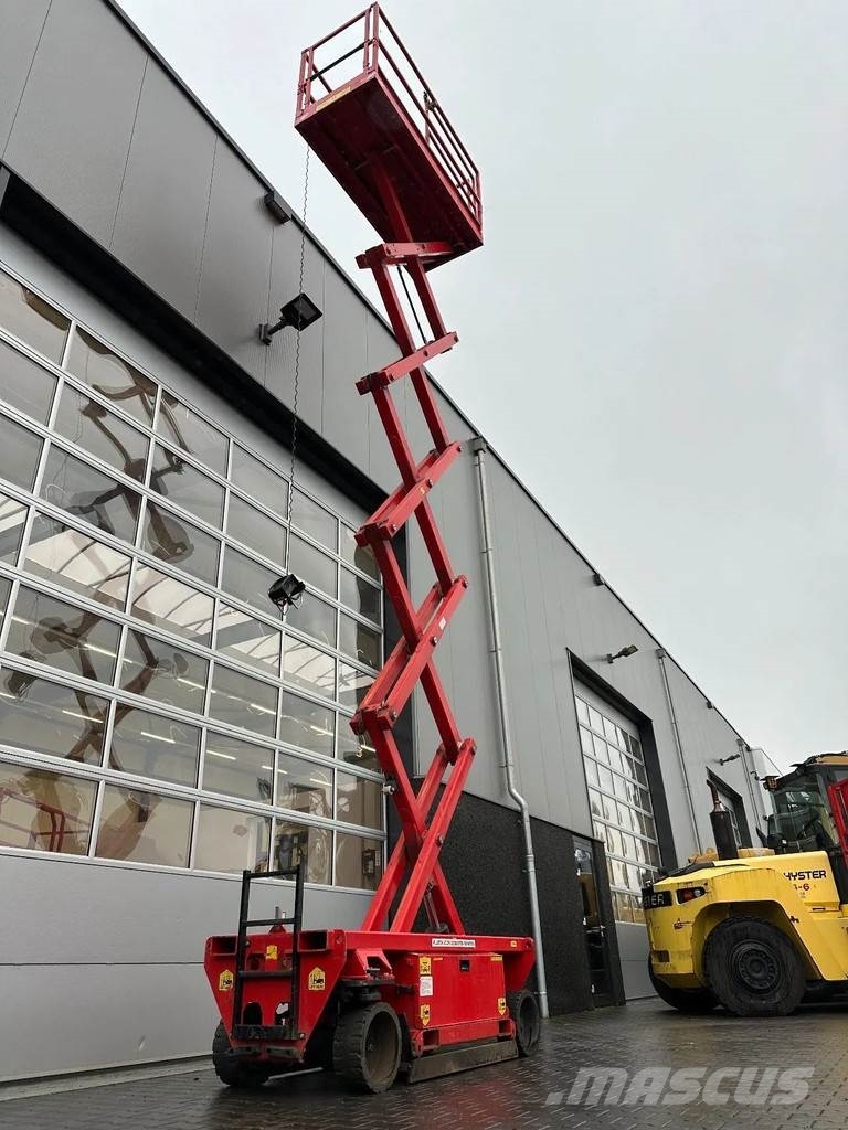 Holland Lift Ecostar HL-9710 Nůžková zvedací plošina