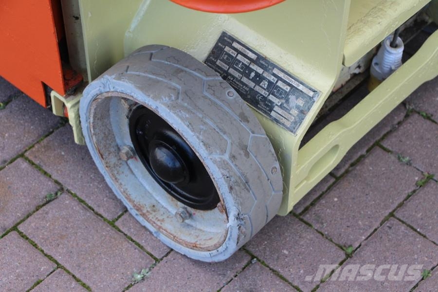 JLG 1230 ES Electric, 5.6m Working height, Non Marking Knikarmhoogwerkers