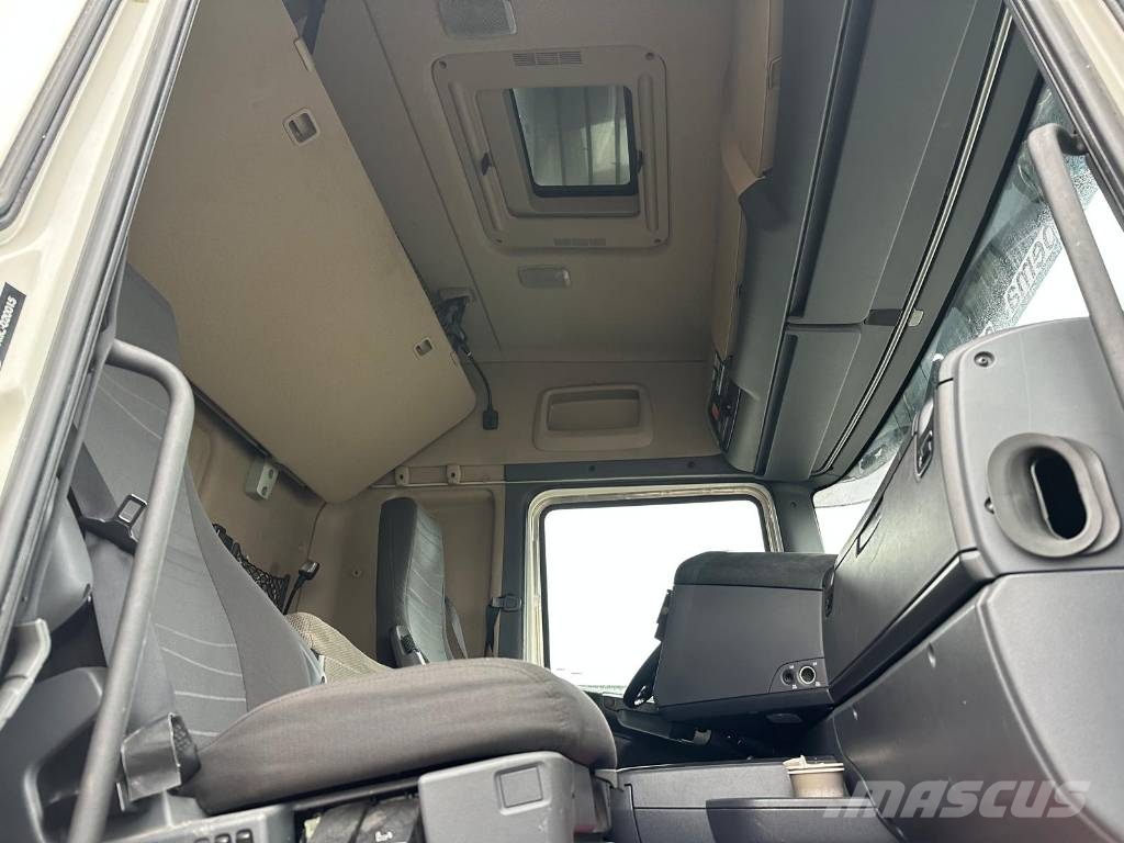 Scania R560LB6X2*4MNB Seria 1227 Kamioni hladnjače
