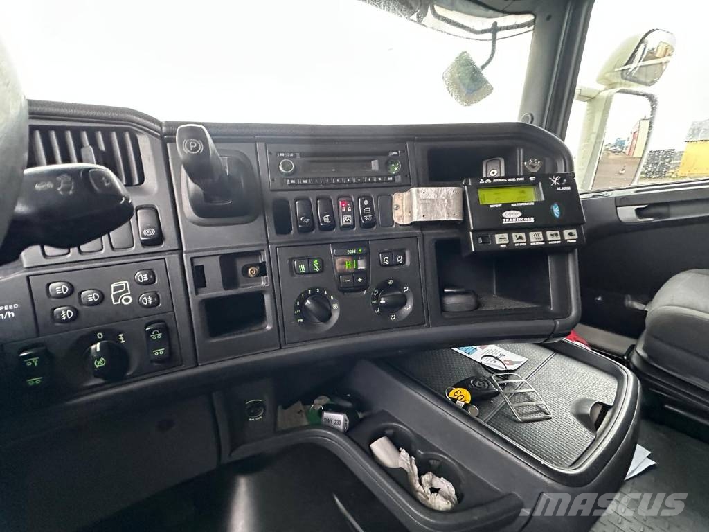 Scania R560LB6X2*4MNB Seria 1227 Kamioni hladnjače