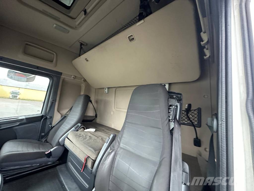 Scania R560LB6X2*4MNB Seria 1227 Kamioni hladnjače