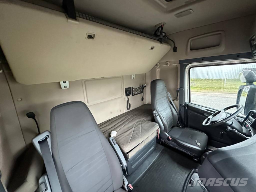 Scania R560LB6X2*4MNB Seria 1227 Kamioni hladnjače