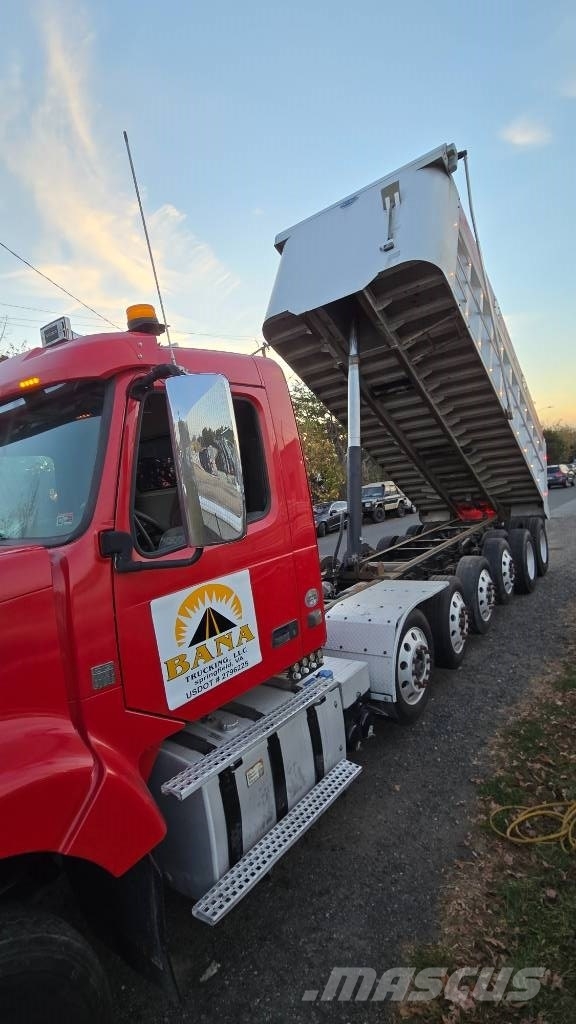 Volvo VHD 7 axle automatic dump truck Tipper trucks