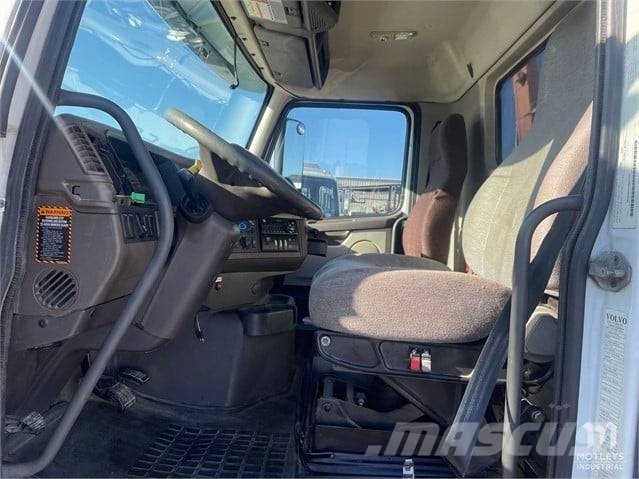 Volvo VHD 7 axle automatic dump truck Tipper trucks
