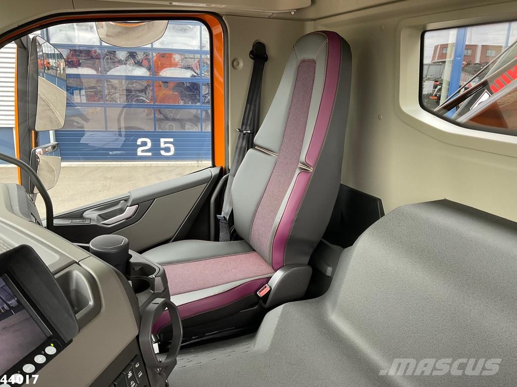 Volvo FM 420 8x2 Hiab 25 Tonmeter laadkraan + Welvaarts 吊鉤式起重車