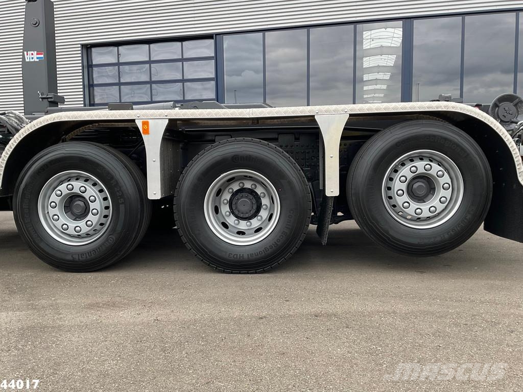 Volvo FM 420 8x2 Hiab 25 Tonmeter laadkraan + Welvaarts 吊鉤式起重車