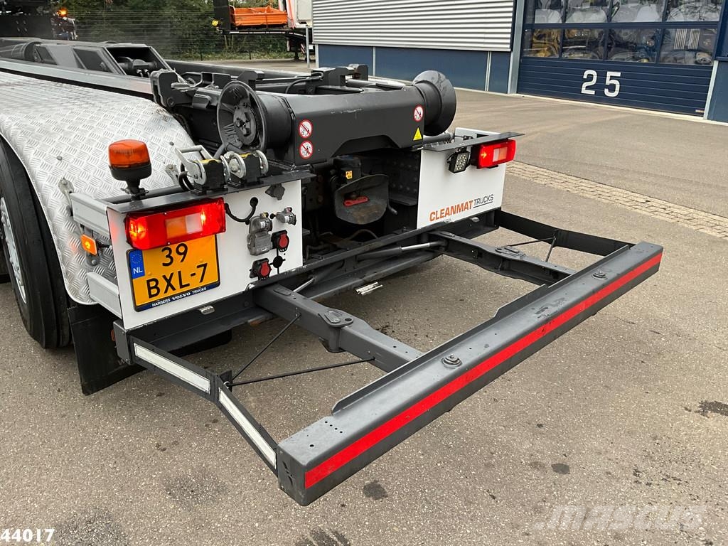 Volvo FM 420 8x2 Hiab 25 Tonmeter laadkraan + Welvaarts 吊鉤式起重車