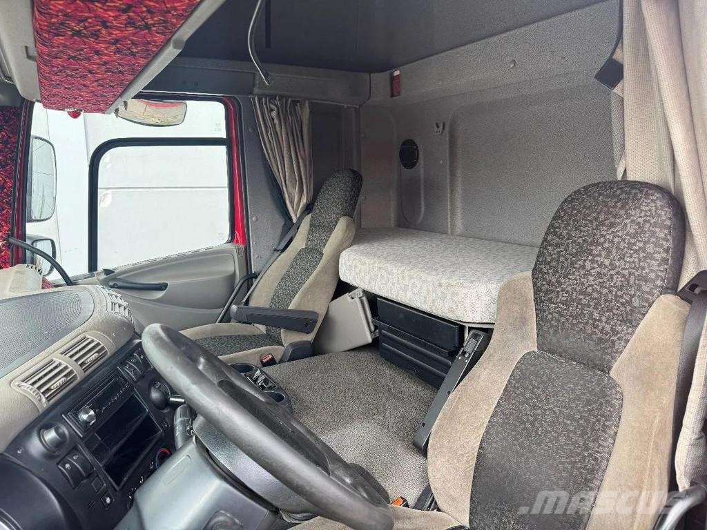 DAF CF 85.460 8X2 HIAB 477E-7 + JIB 75X + REMOTE CONTR رافعات صالحة لكل أنواع الطرق