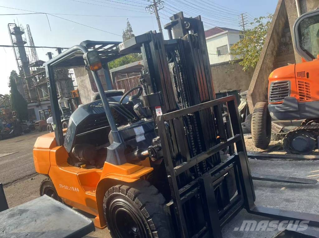 Toyota FD 50 Diesel Trucker