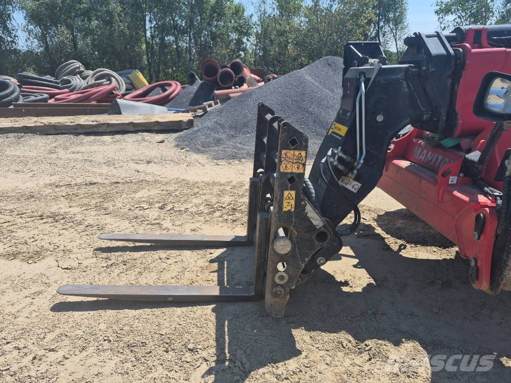 Manitou MT1440e مناولات متداخلة