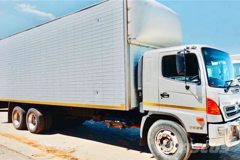 Hino 500 2626 Otros camiones
