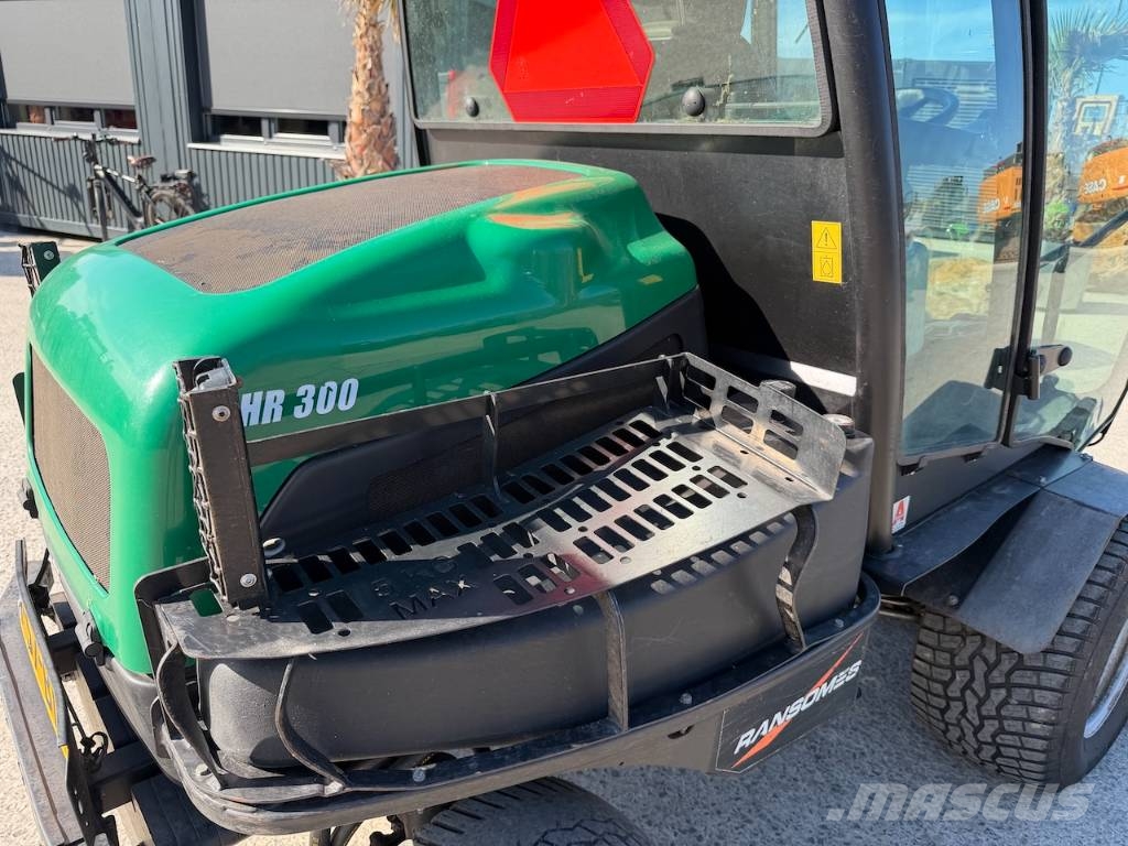 Ransomes HR300 Riding mowers
