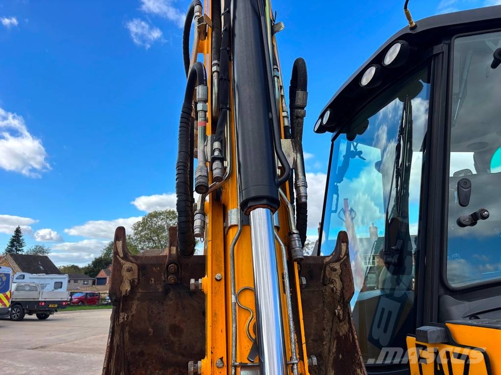 JCB 3 CX Contractor Backhoe loaders