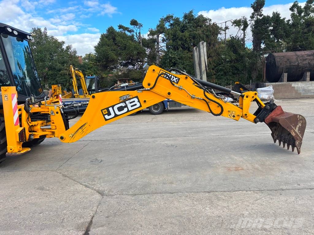 JCB 3 CX Contractor Backhoe loaders