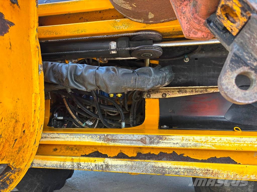 JCB 3 CX Contractor Backhoe loaders
