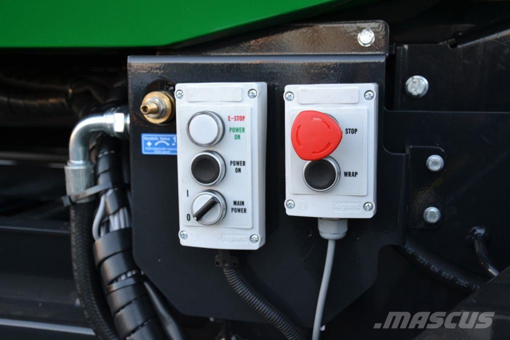 Knoll MultiBaler 820 محزمات مستديرة