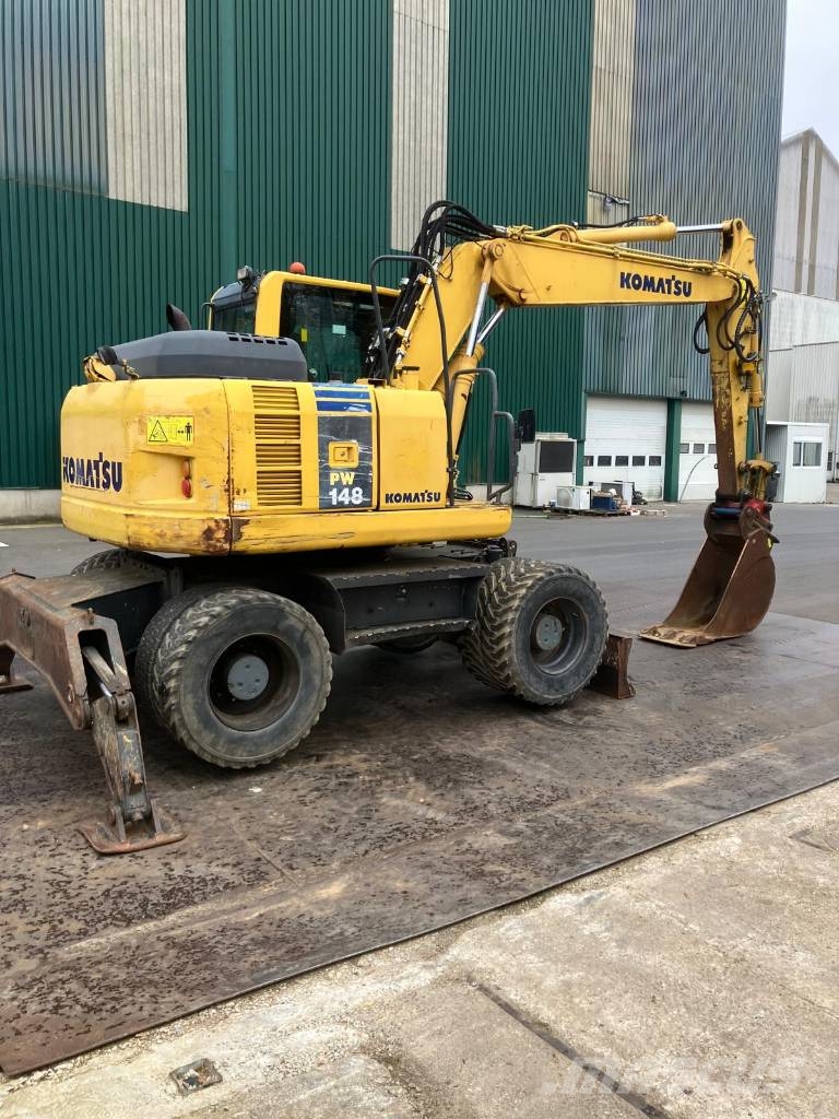 Komatsu PW148-8 Wielgraafmachines