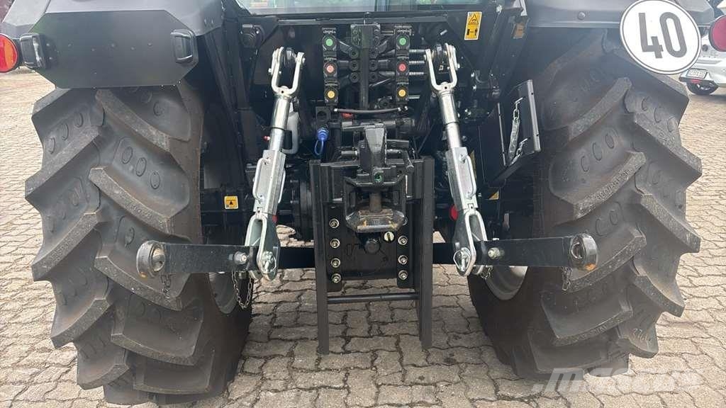 Deutz-Fahr 5075 Traktory
