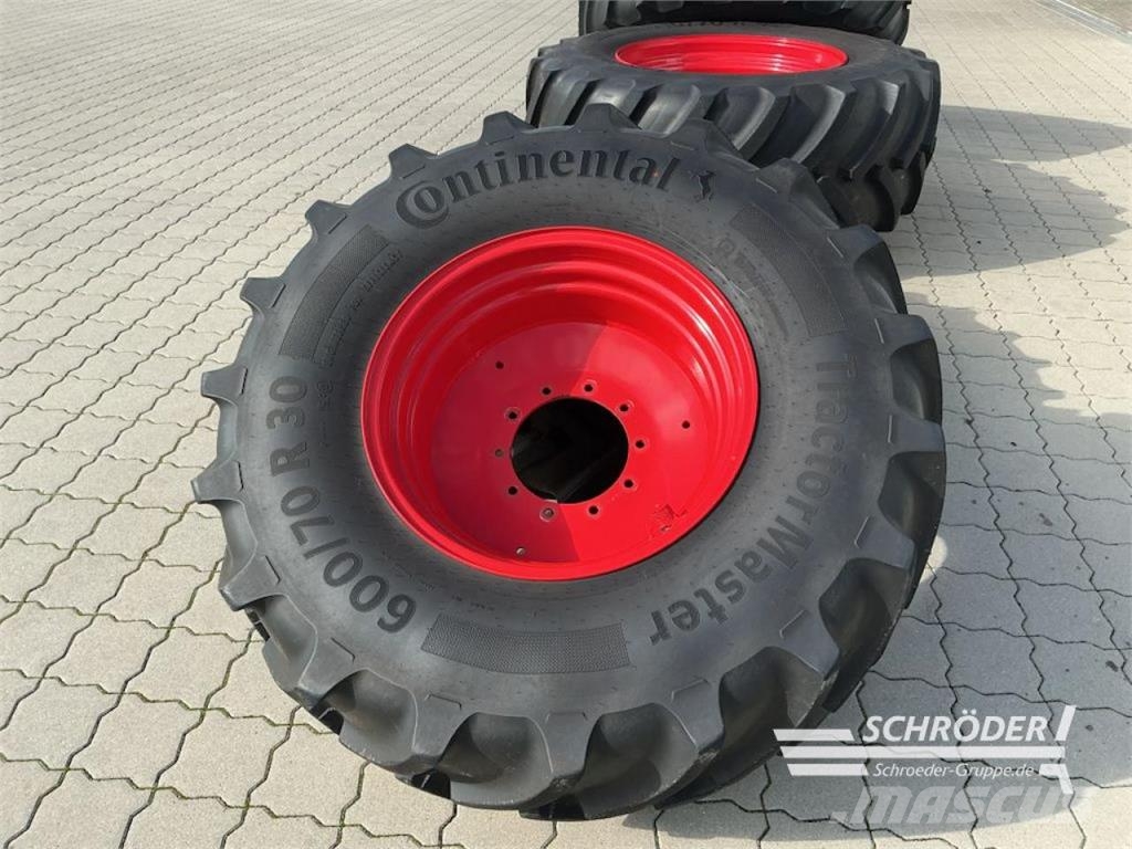 Fendt 2X 600/70R30 + 2X 710/70R42 CONTINENTA الإطارات والعجلات والحافات