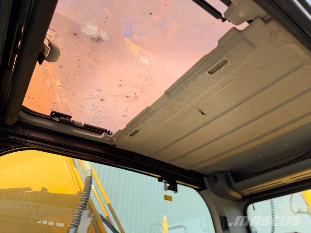 CAT 330 07B Rupsgraafmachines