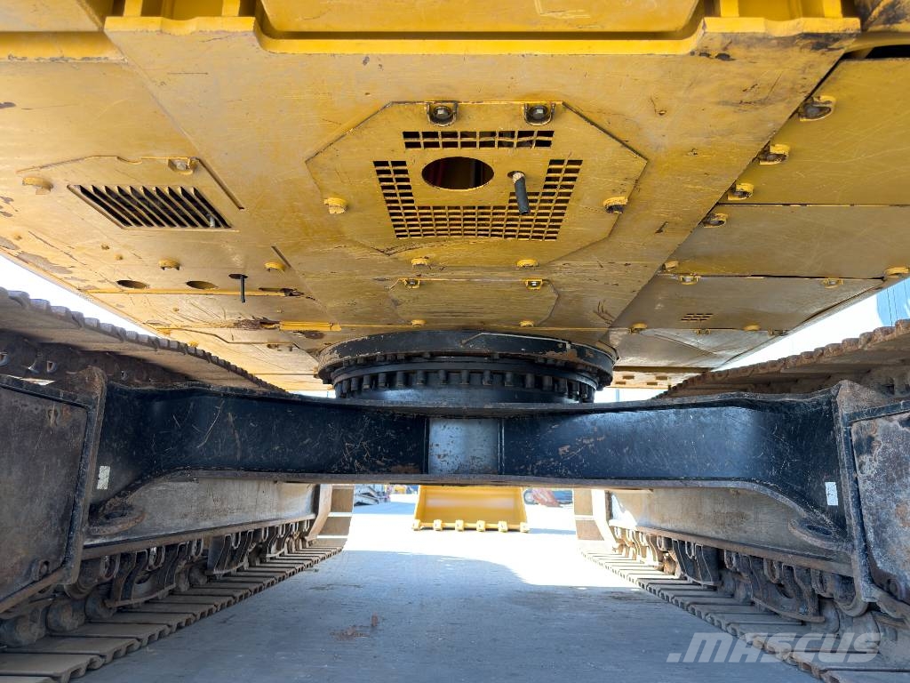 CAT 330 07B Rupsgraafmachines