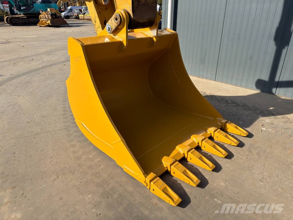 CAT 330 07B Rupsgraafmachines
