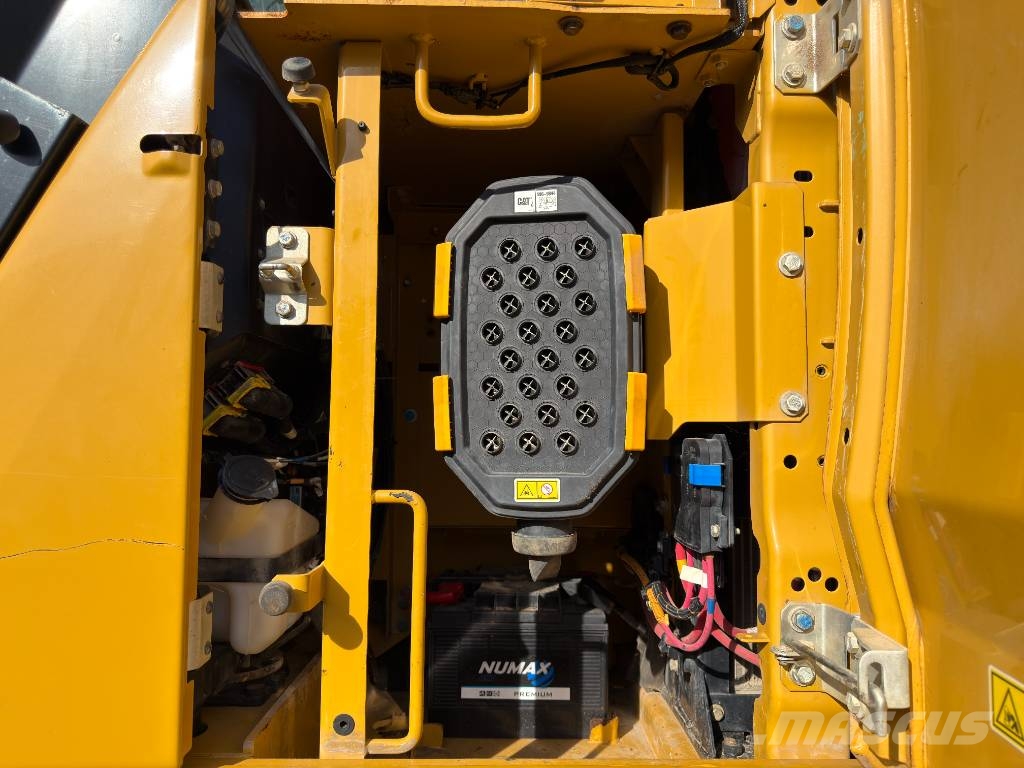 CAT 330 07B Rupsgraafmachines