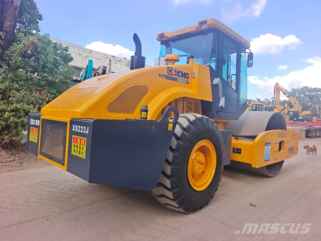 XCMG XS 223 J Plenty of road roller in stock Walzenzüge