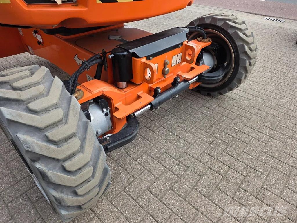 JLG H340aj elektrisch en diesel hoogwerker Kloubové plošiny