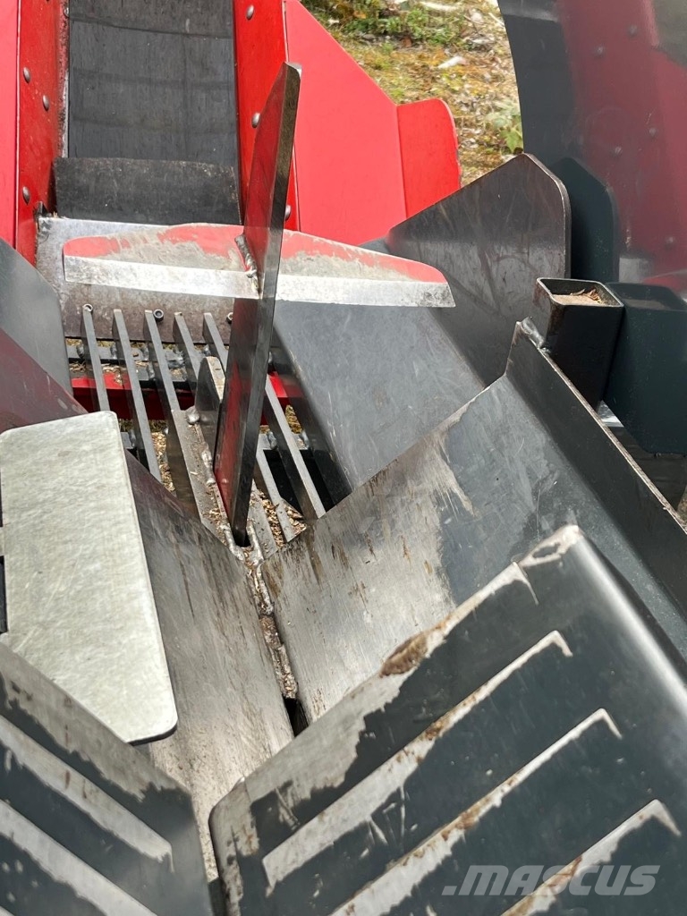 Pilkemaster Evo 36 mobiili Cepači za drva, drobilice za drvo i strugači