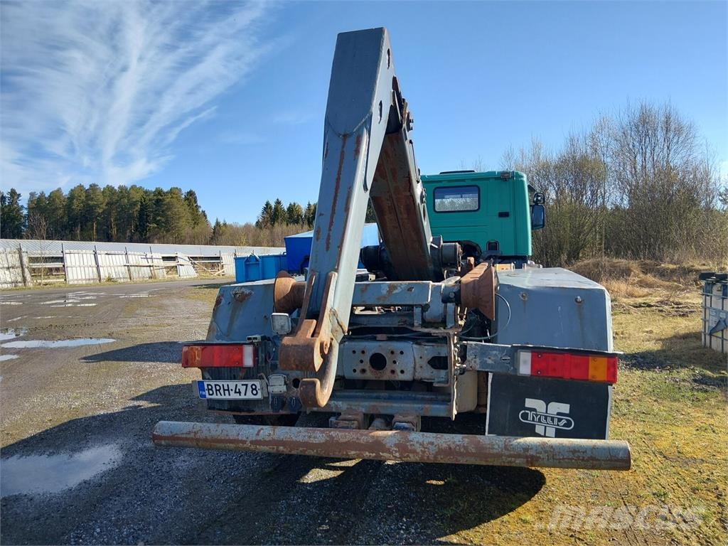 Scania 124G 6x2 شاحنات الرافعات الخطافية