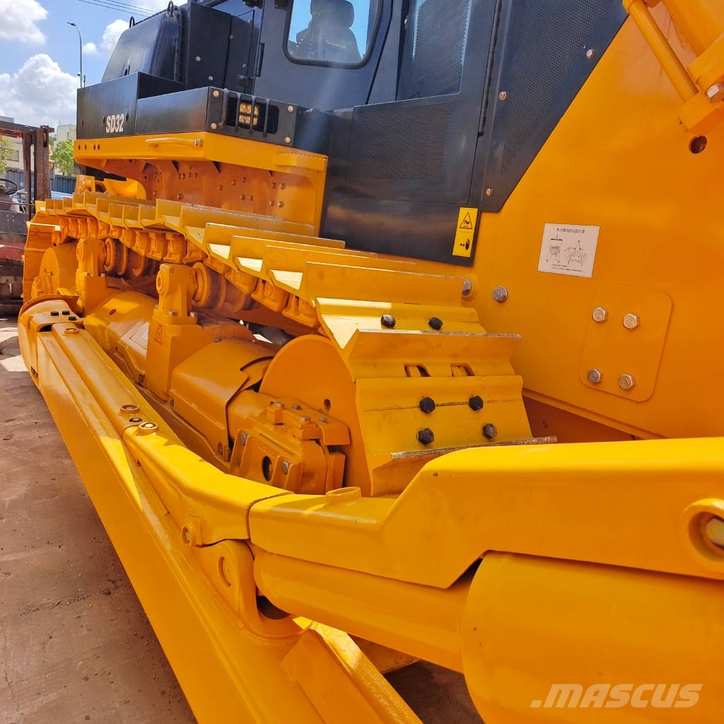 Shantui SD 32 Plenty of bulldozers for choose Crawler dozers