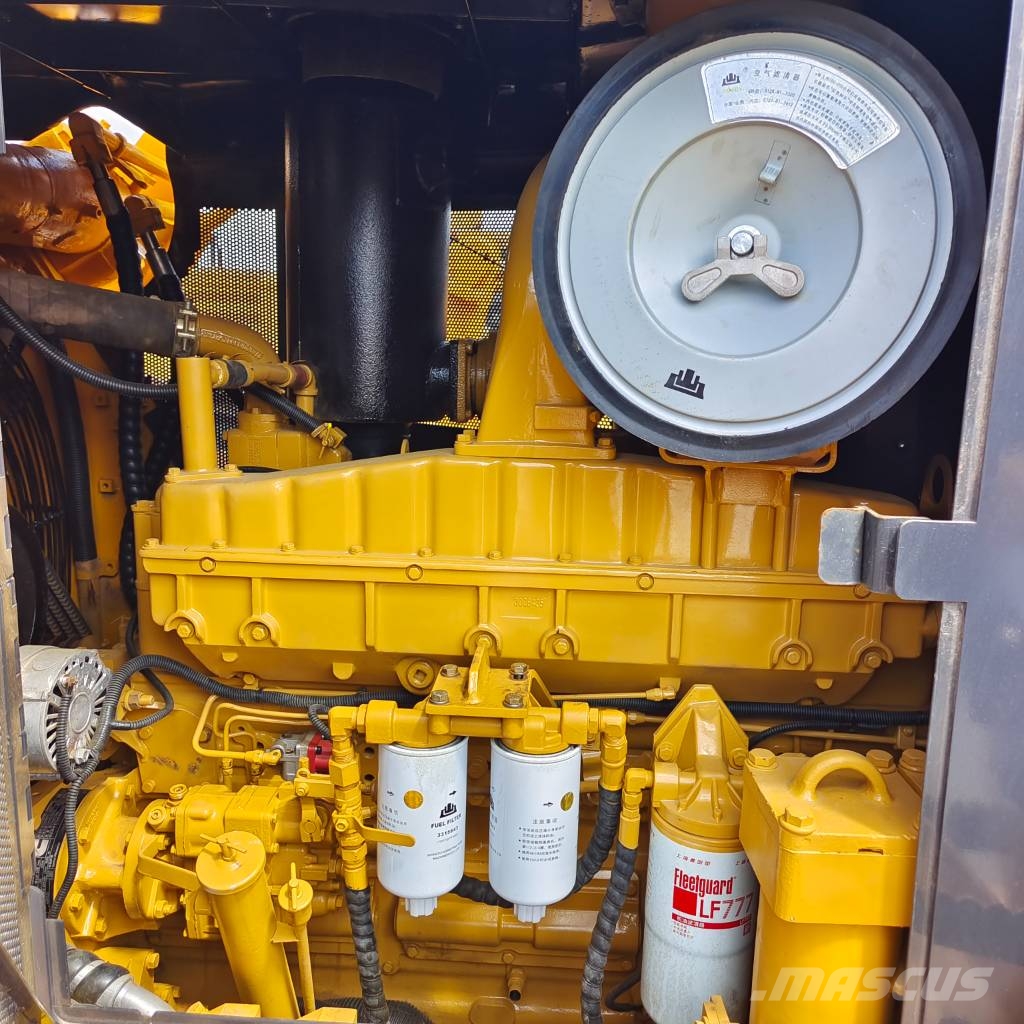 Shantui SD 32 Plenty of bulldozers for choose Crawler dozers