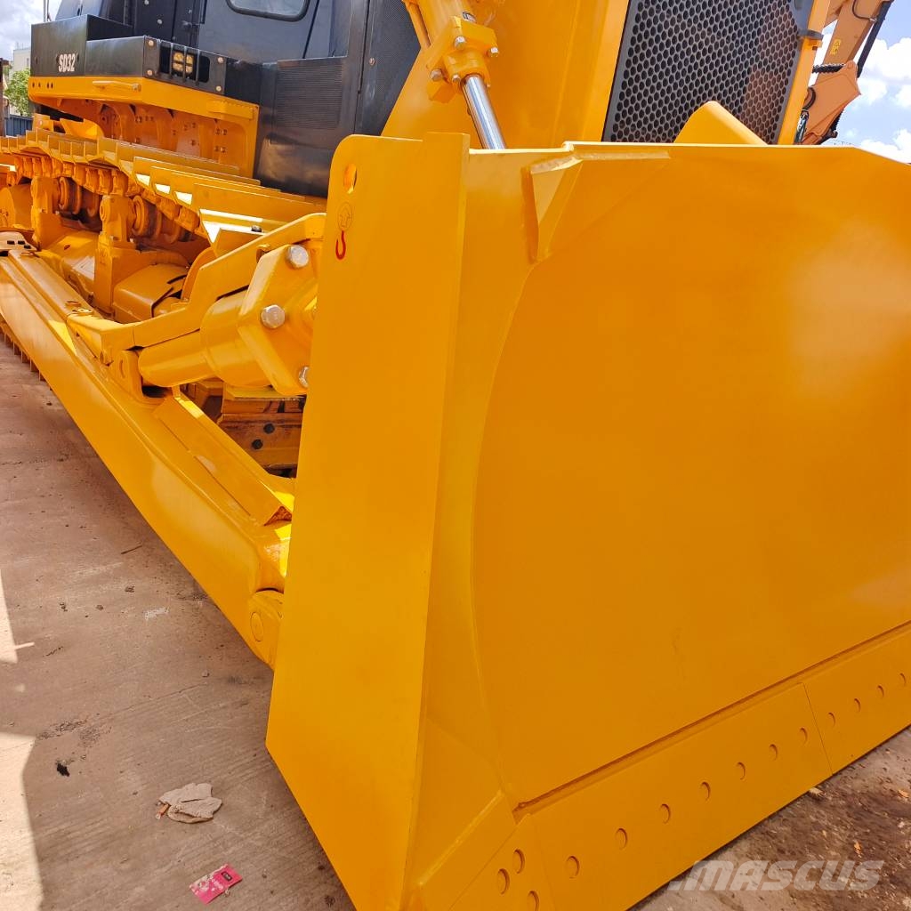 Shantui SD 32 Plenty of bulldozers for choose Crawler dozers