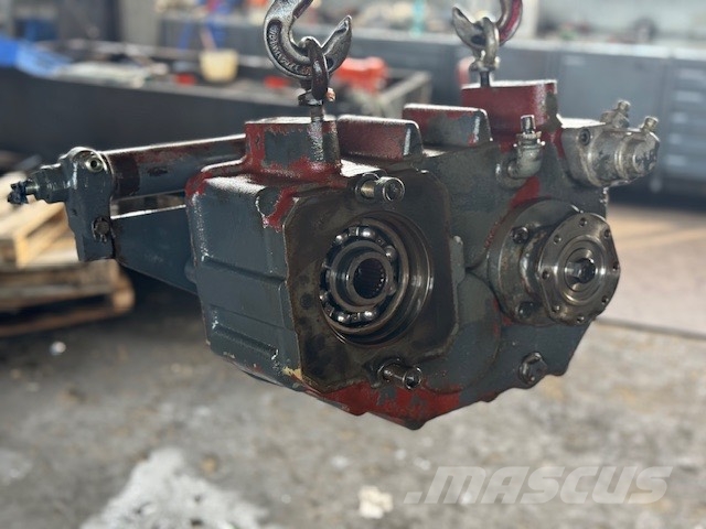 Atlas 1404 TRANSMISSION SVG أجهزة نقل