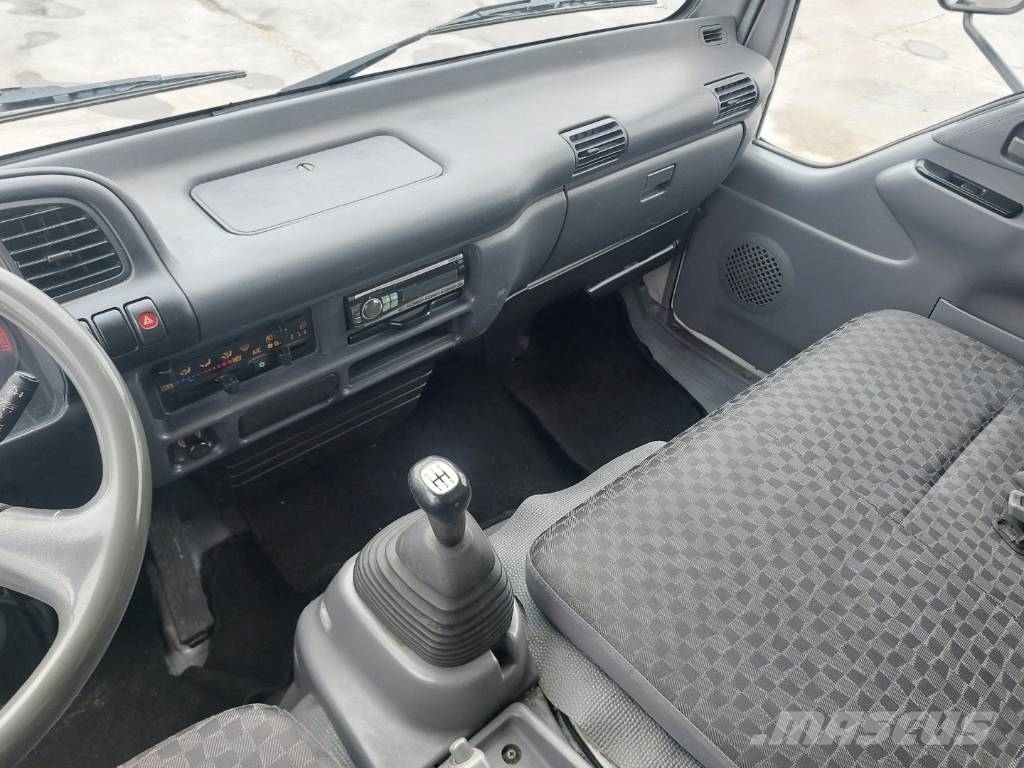 Isuzu NPR 85 Camiões caixa cortinas laterais